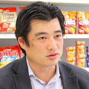 笙 啓英 氏